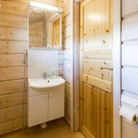 Eki-yllaes A By Interhome Экясломполо